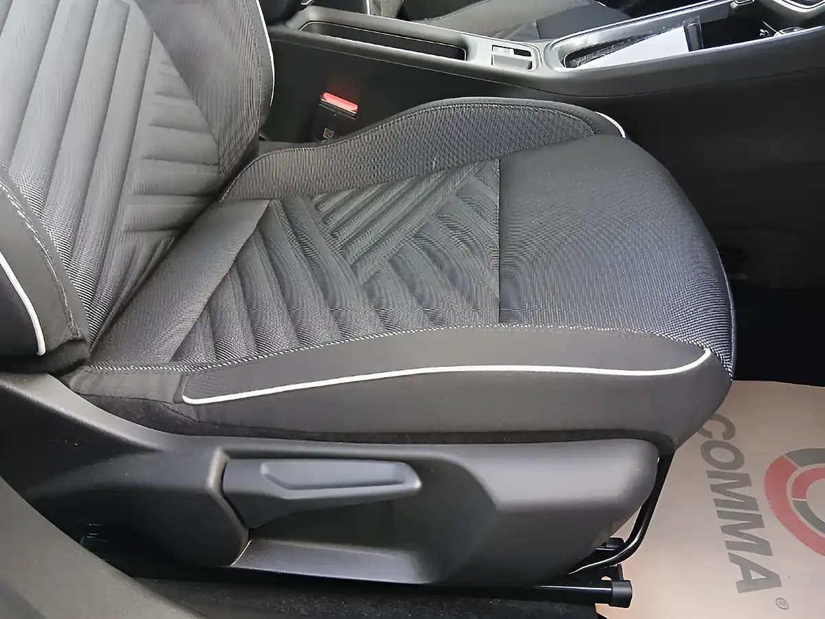 Used 2026 Fiat 600 Icon Sky Blue - Interior and Exterior details 14