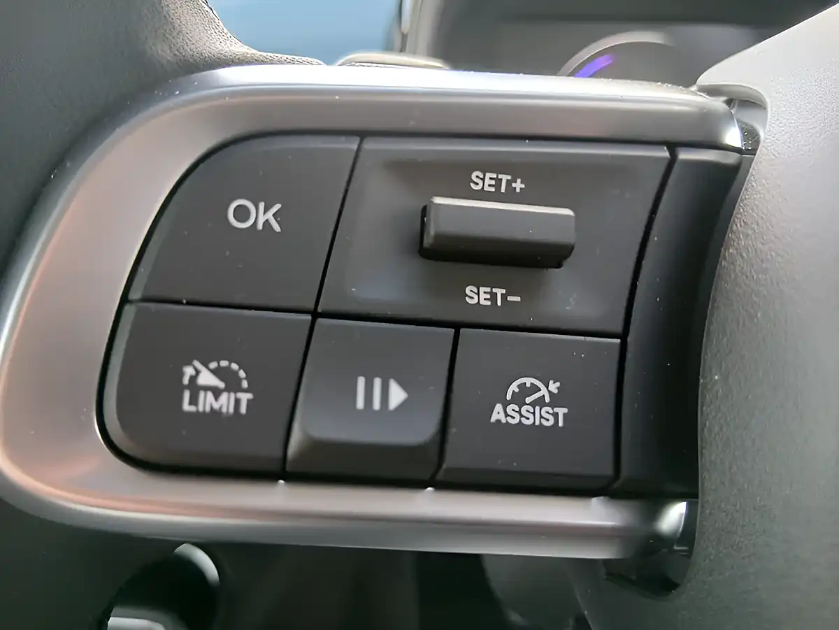 Used 2026 Fiat 600 Icon Sky Blue - Interior and Exterior details 15