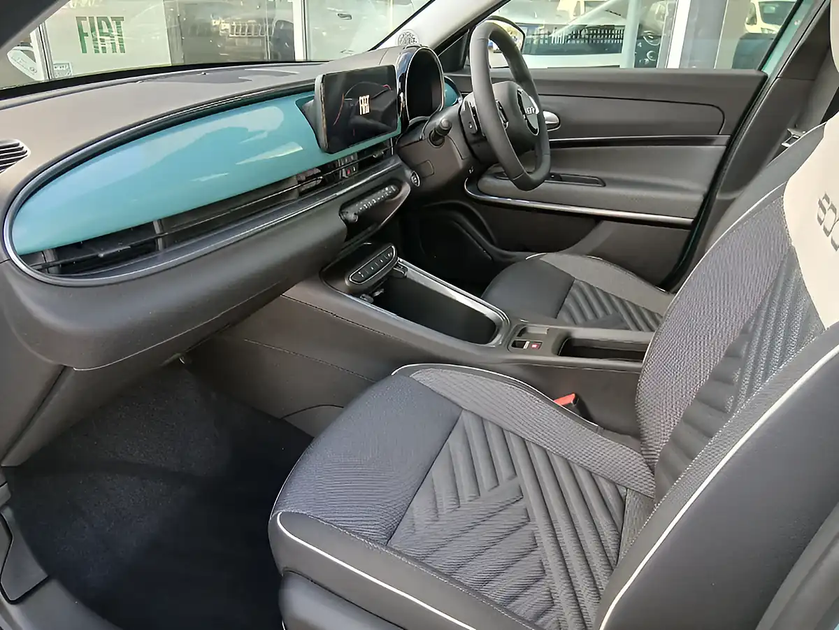 Used 2026 Fiat 600 Icon Sky Blue - Interior and Exterior details 9