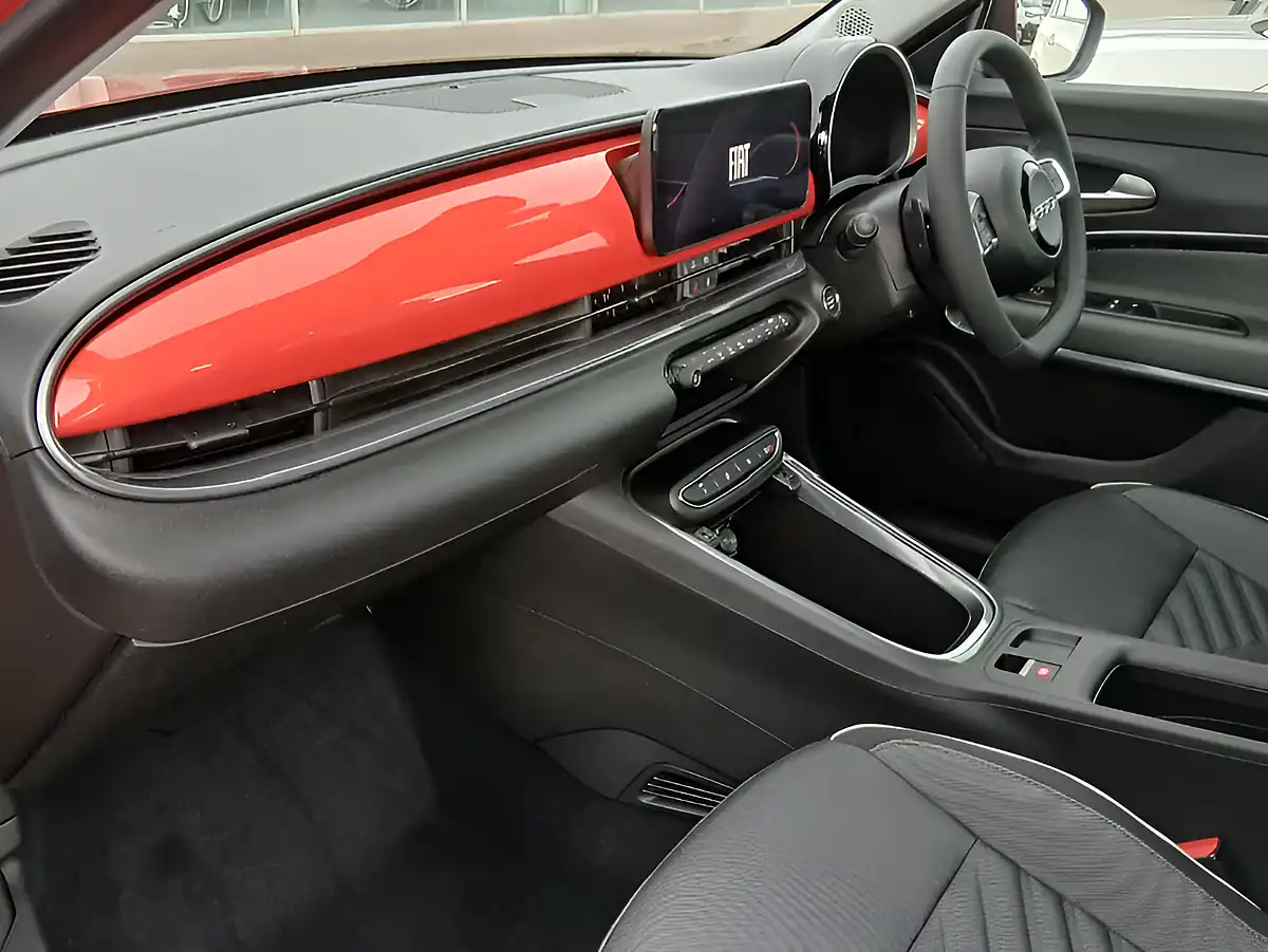 Used 2026 Fiat 600 Icon Sunset Orange - Interior and Exterior details 13