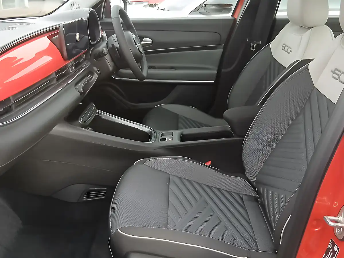Used 2026 Fiat 600 Icon Sunset Orange - Interior and Exterior details 15