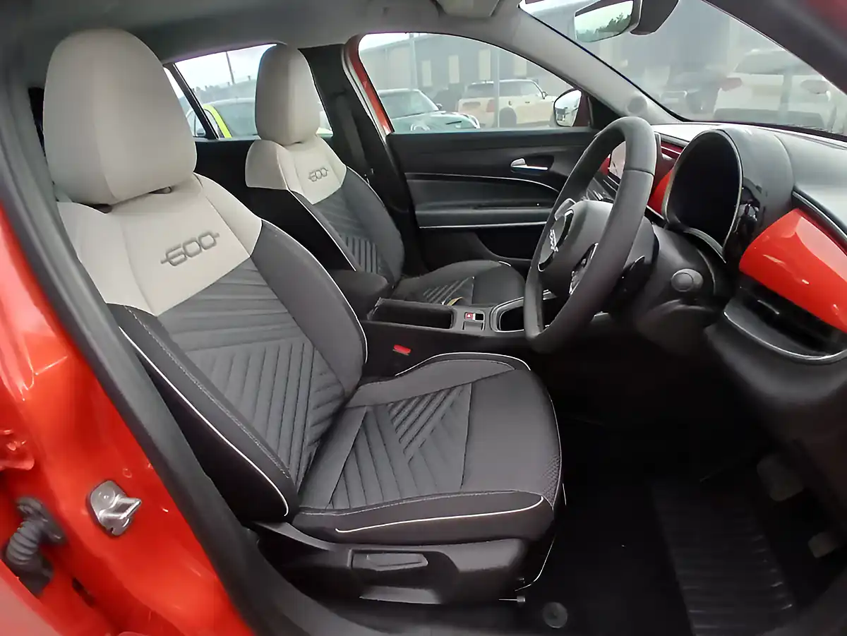 Used 2026 Fiat 600 Icon Sunset Orange - Interior and Exterior details 17