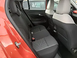 Used 2026 Fiat 600 Icon Sunset Orange - Interior and Exterior details 8