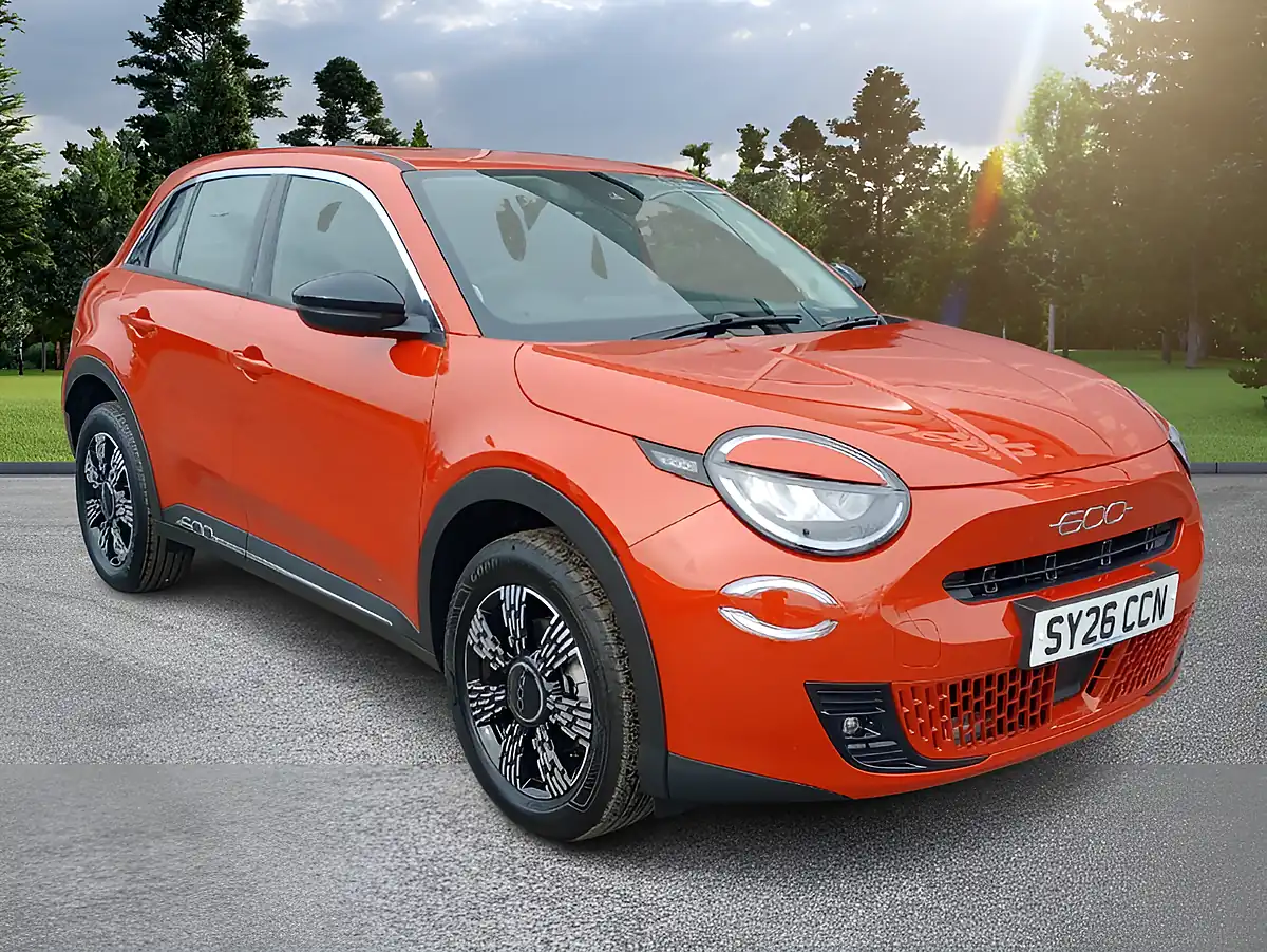 Used 2026 Fiat 600 Orange - Front View