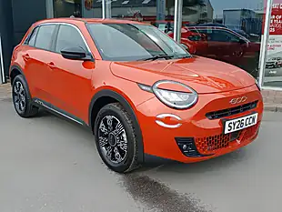 Used 2026 Fiat 600 Orange - Interior and Exterior details 2