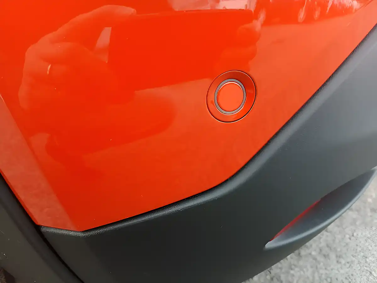 Used 2026 Fiat 600 Sunset Orange - Interior and Exterior details 12