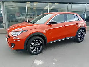 Used 2026 Fiat 600 Sunset Orange - Interior and Exterior details 7