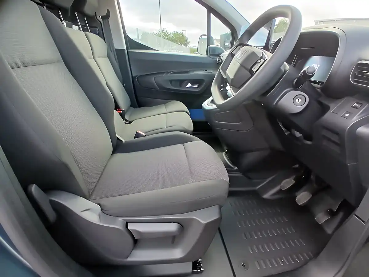 Used 2026 Fiat Doblo Primo L1 Swb Blue - Interior and Exterior details 11
