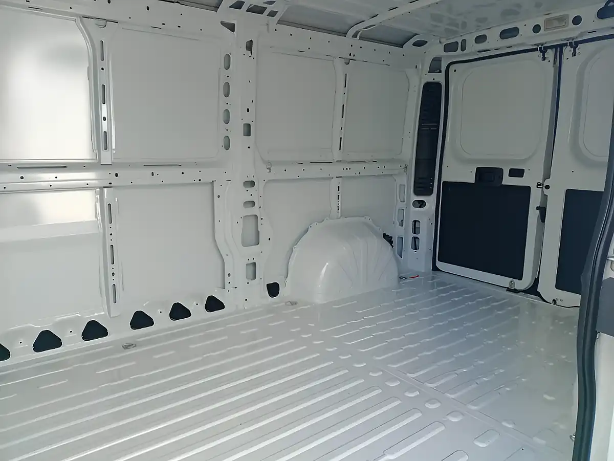 Used 2026 Fiat Ducato Mwb L2 H1 White - Interior and Exterior details 12