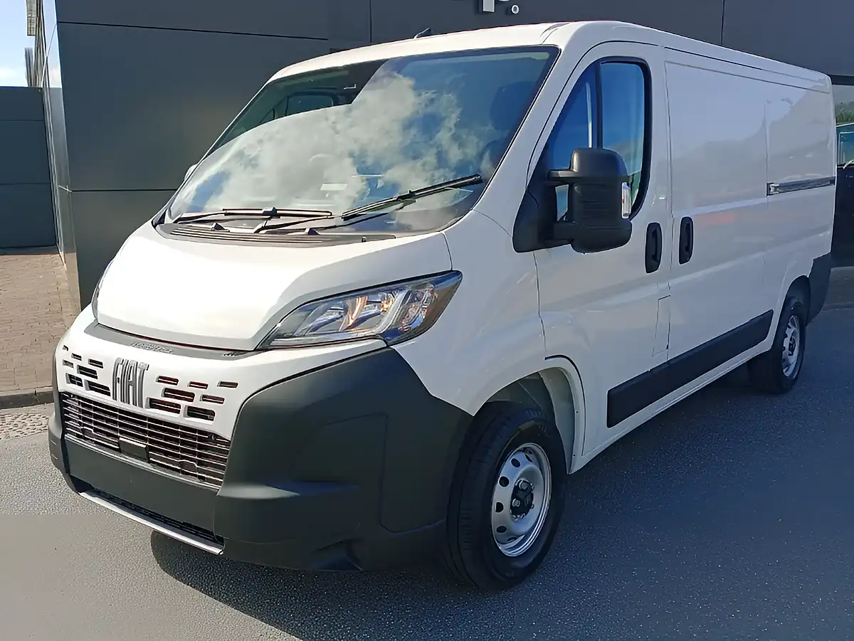Used 2026 Fiat Ducato Mwb L2 H1 White - Interior and Exterior details 3