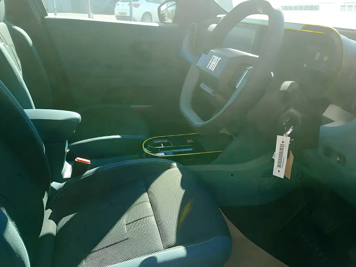 Used 2026 Fiat Grand Panda Icon Blue - Interior and Exterior details 16