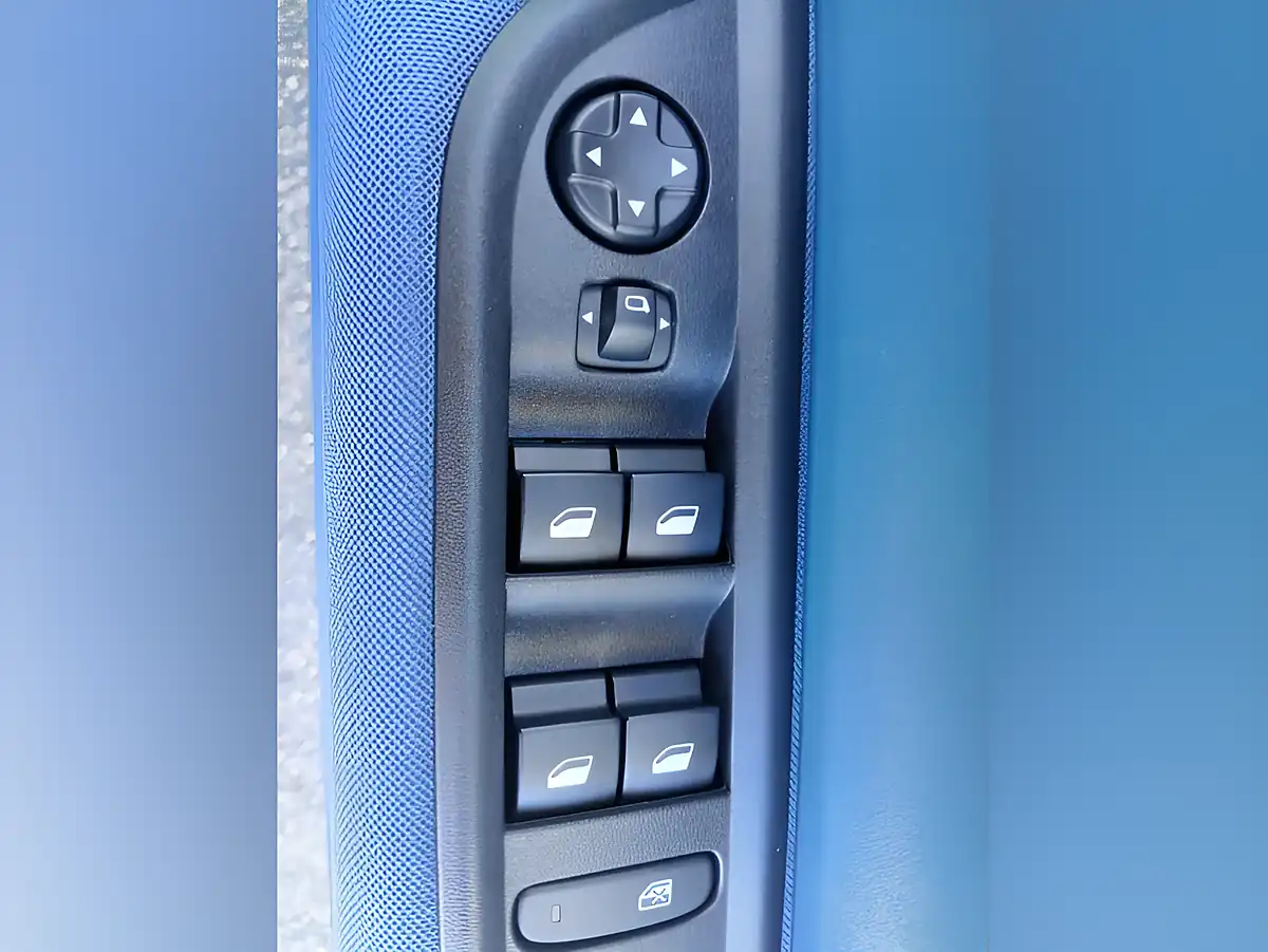 Used 2026 Fiat Grand Panda Icon Blue - Interior and Exterior details 20