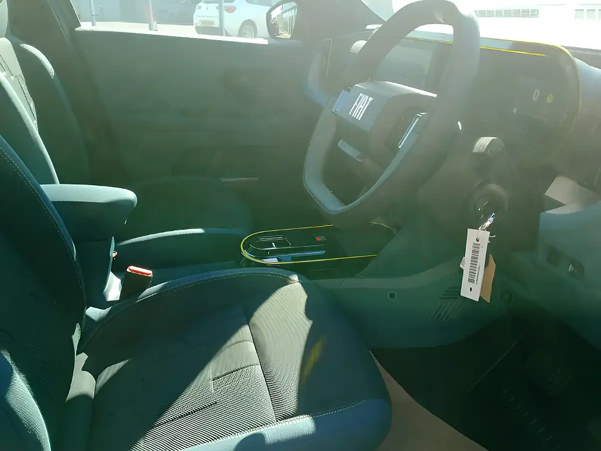 Used 2026 Fiat Grand Panda Icon Blue - Interior and Exterior details 16