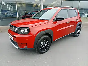 Used 2026 Fiat Grand Panda Icon Red - Interior and Exterior details 4