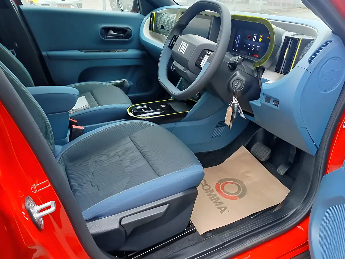 Used 2026 Fiat Grand Panda Icon Red - Interior and Exterior details 7