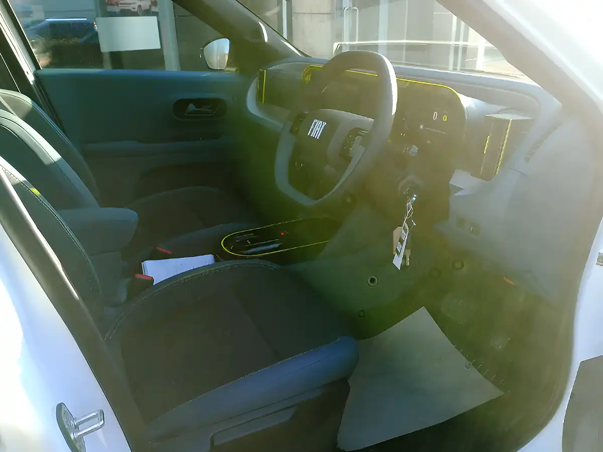 Used 2026 Fiat Grand Panda Icon White - Interior and Exterior details 17