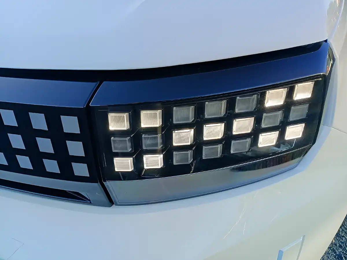 Used 2026 Fiat Grand Panda Icon White - Interior and Exterior details 18