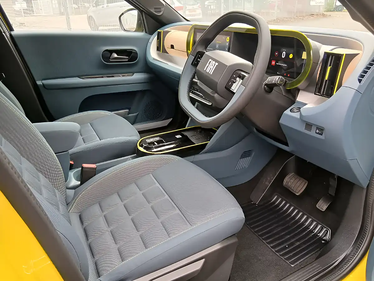 Used 2026 Fiat Grand Panda La Prima Yellow - Interior and Exterior details 11