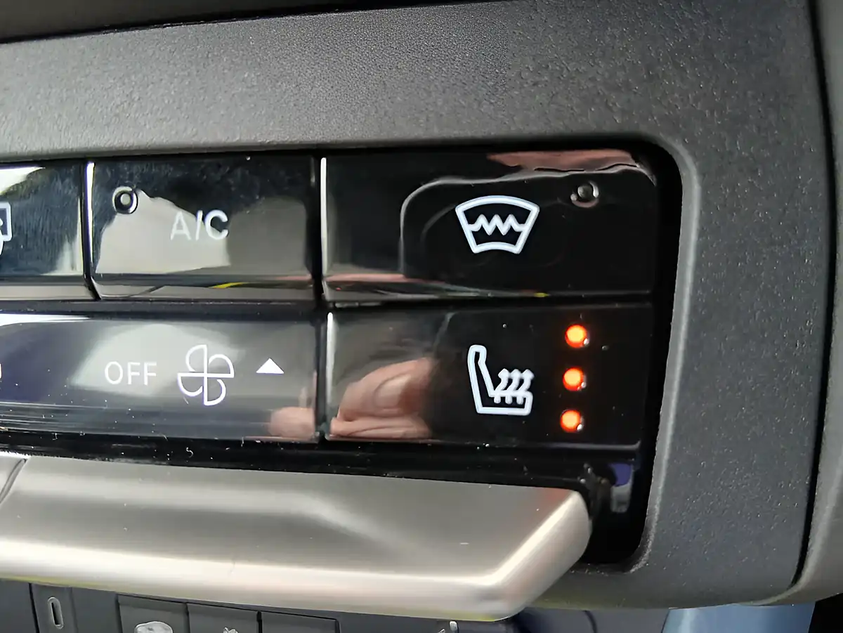 Used 2026 Fiat Grand Panda La Prima Yellow - Interior and Exterior details 16