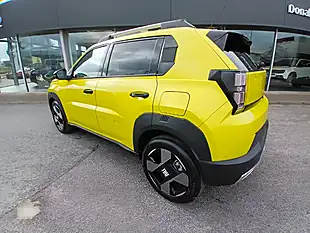 Used 2026 Fiat Grand Panda La Prima Yellow - Interior and Exterior details 5