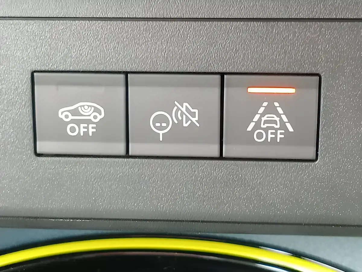 Used 2026 Fiat Grand Panda Pop Red - Interior and Exterior details 16