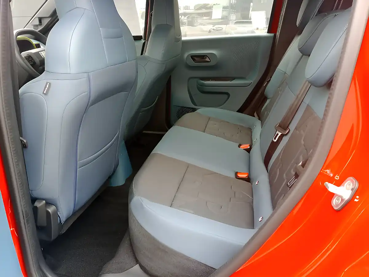Used 2026 Fiat Grand Panda Pop Red - Interior and Exterior details 5