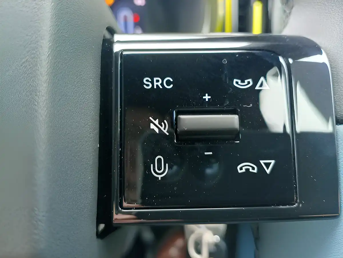 Used 2026 Fiat Grand Panda Pop White - Interior and Exterior details 10
