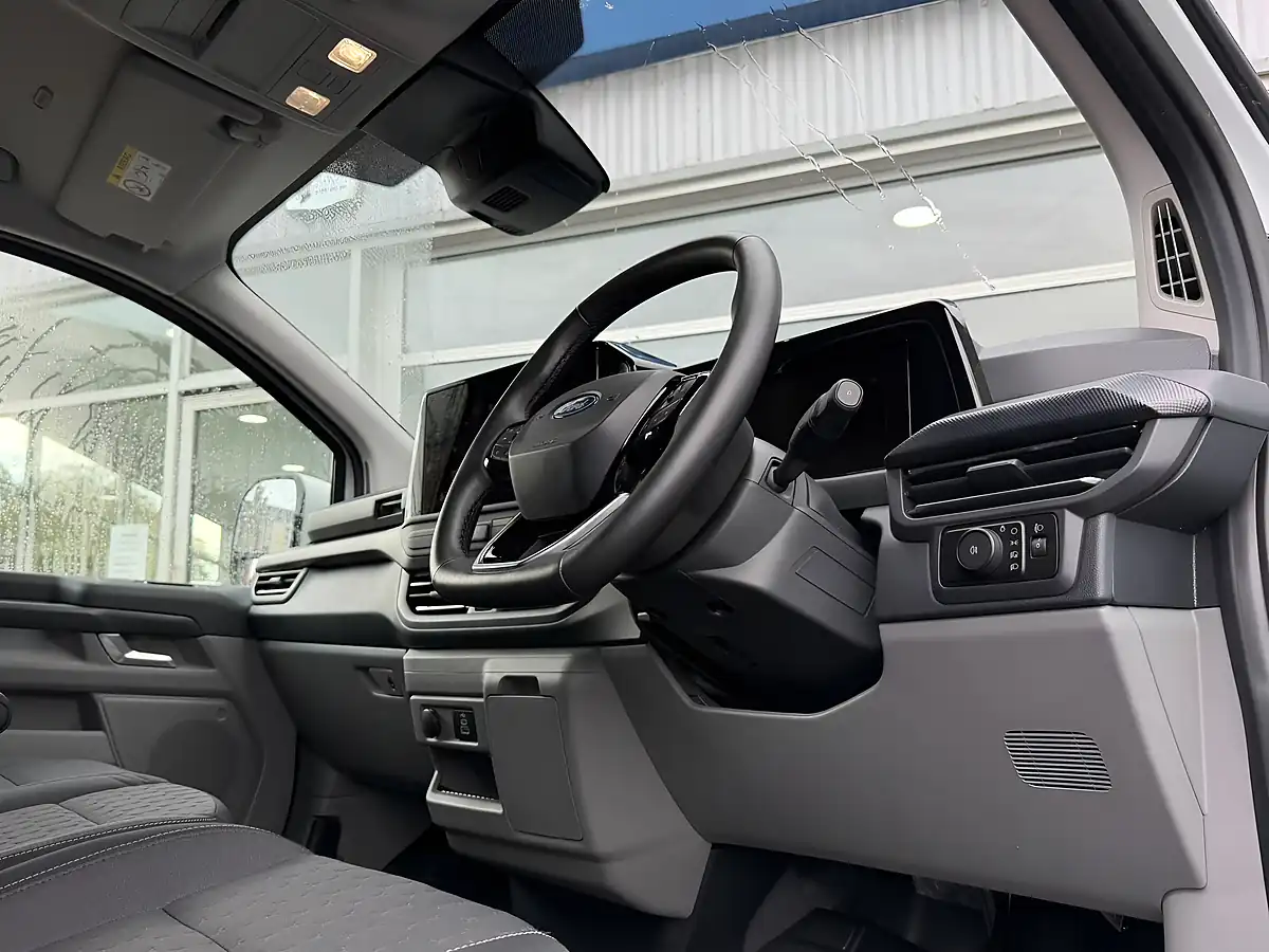 Used 2026 Ford E-Transit Custom Limited White - Interior and Exterior details 20