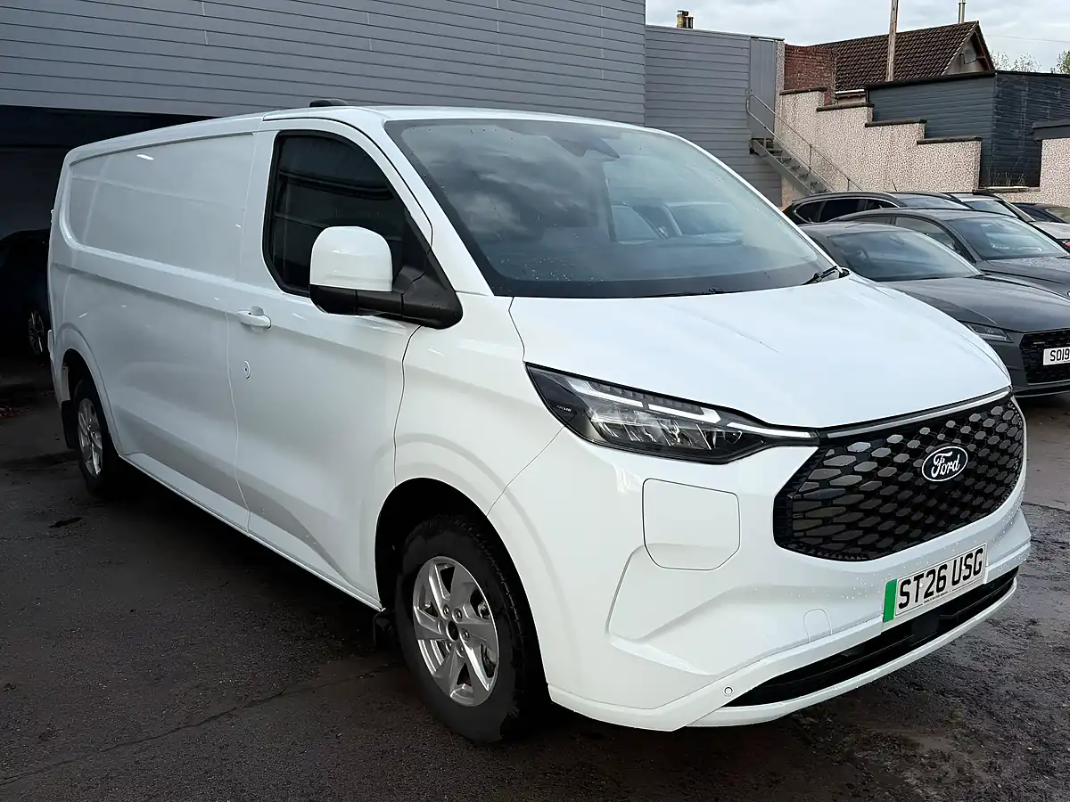 Used 2026 Ford E-Transit Custom Limited White - Interior and Exterior details 7