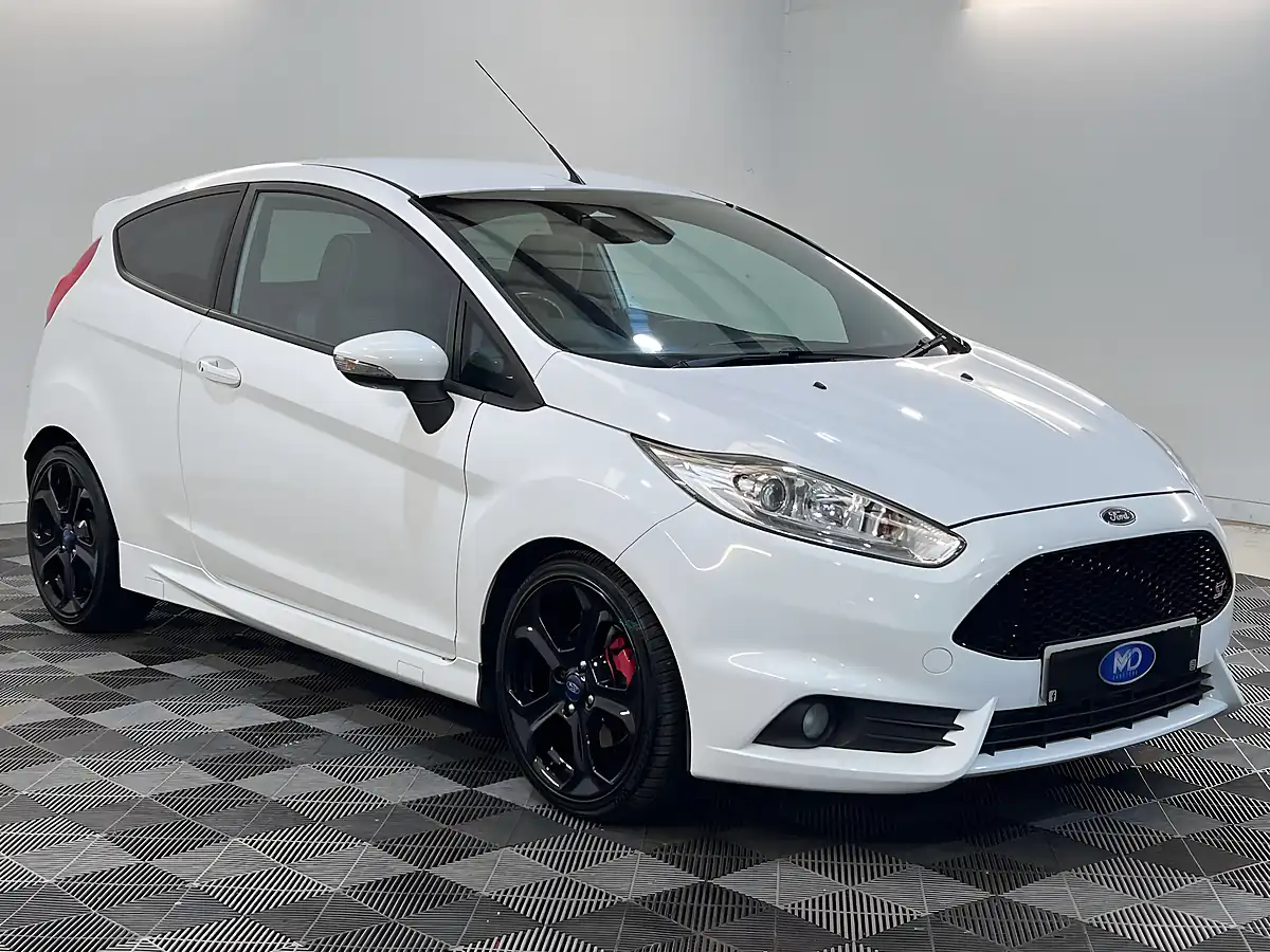 Used 2026 Ford Fiesta ST-2 White - Interior and Exterior details 20