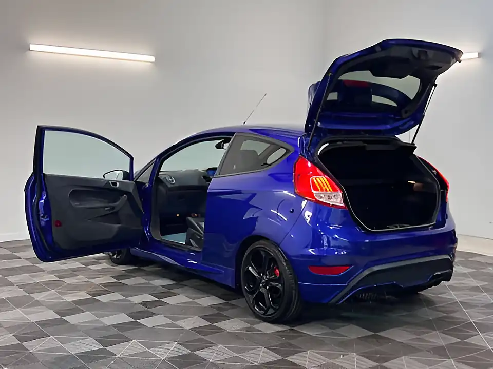 Used 2026 Ford Fiesta ST-3 Blue - Interior and Exterior details 15