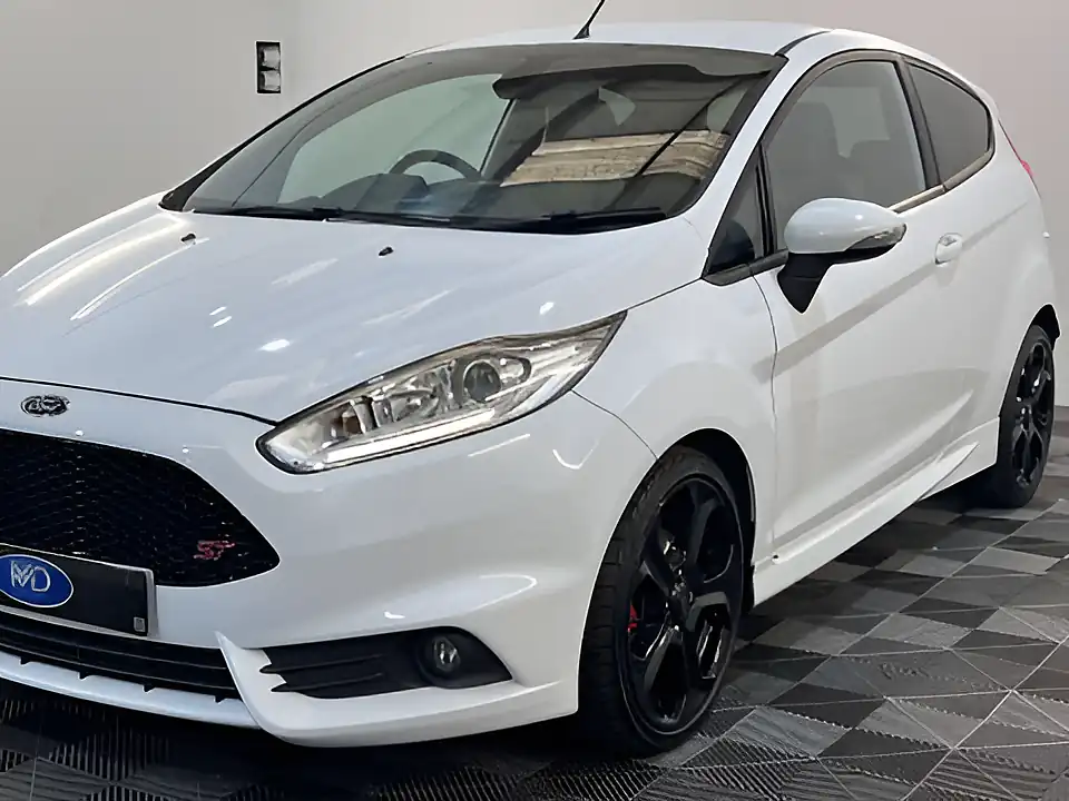 Used 2026 Ford Fiesta ST-3 White - Interior and Exterior details 16