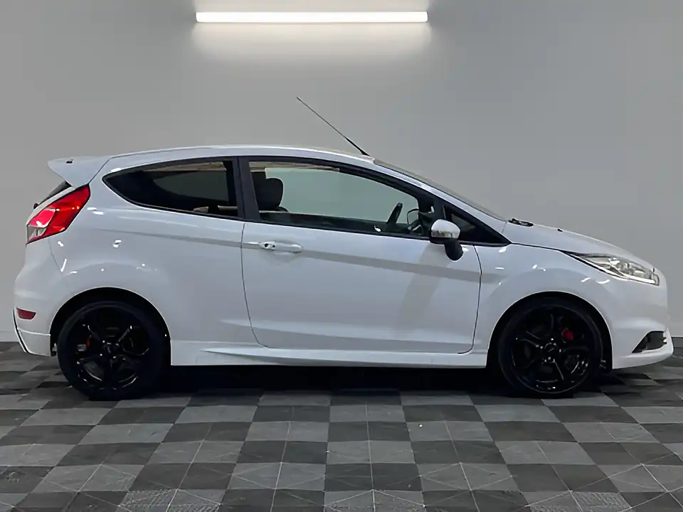 Used 2026 Ford Fiesta ST-3 White - Interior and Exterior details 2