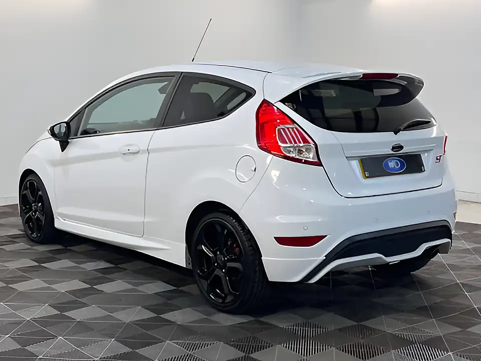 Used 2026 Ford Fiesta ST-3 White - Interior and Exterior details 7