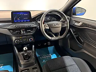 Used 2026 Ford Focus ST-Line Blue - Interior and Exterior details 12