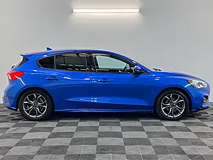 Used 2026 Ford Focus ST-Line Blue - Interior and Exterior details 2