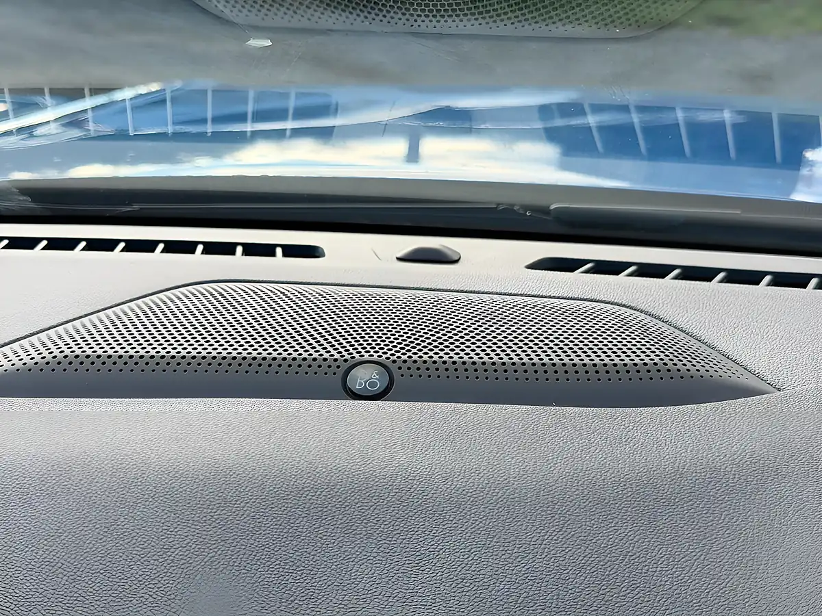 Used 2026 Ford Kuga ST-Line Blue - Interior and Exterior details 10