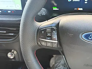 Used 2026 Ford Kuga ST-Line Blue - Interior and Exterior details 12