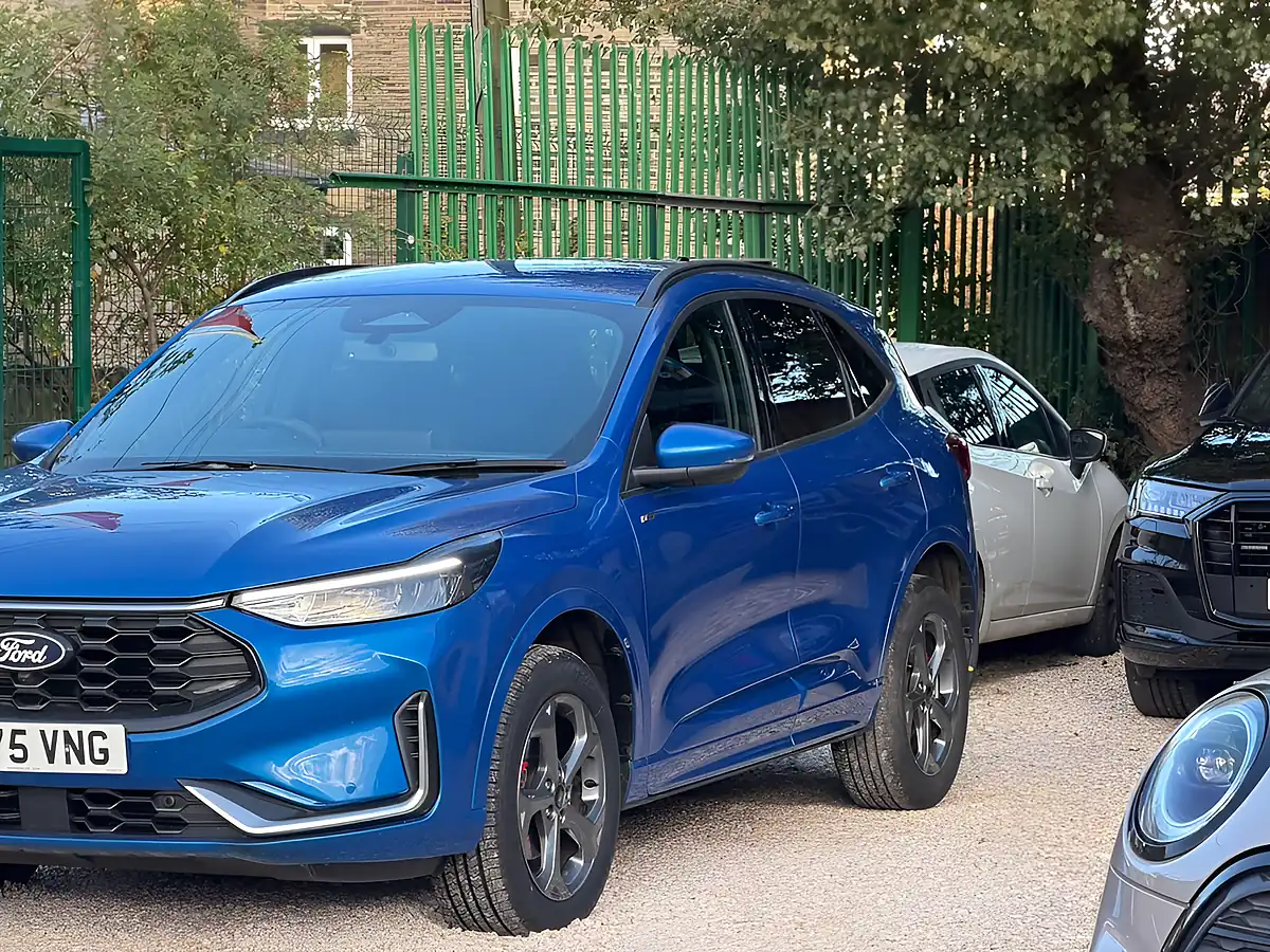 Used 2026 Ford Kuga ST-Line Blue - Interior and Exterior details 20