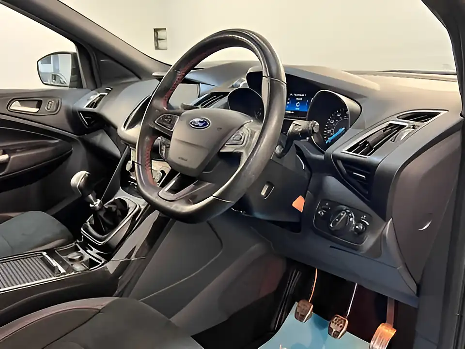 Used 2026 Ford Kuga ST-Line Edition Grey - Interior and Exterior details 14
