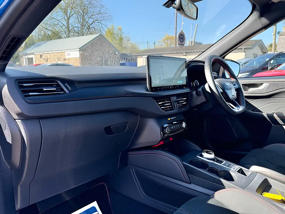 Used 2026 Ford Kuga ST-Line X Desert Island Blue - Interior and Exterior details 19