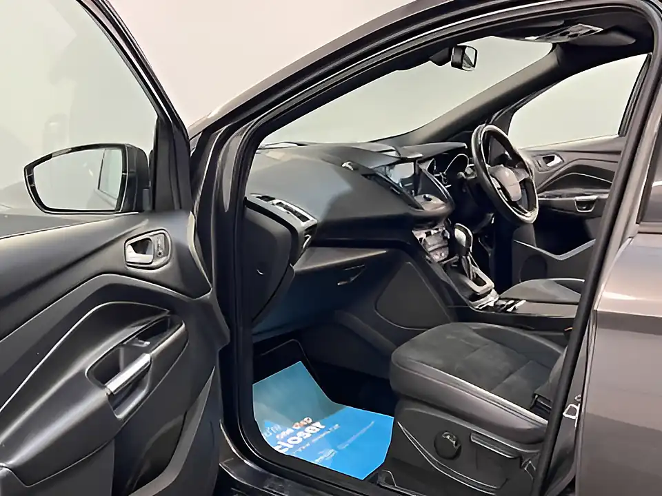 Used 2026 Ford Kuga ST-Line X Magnetic - Interior and Exterior details 11