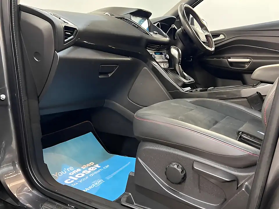 Used 2026 Ford Kuga ST-Line X Magnetic - Interior and Exterior details 14