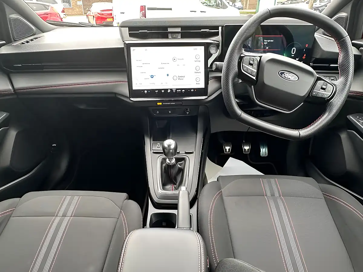 Used 2026 Ford Puma ST-Line Red - Interior and Exterior details 13