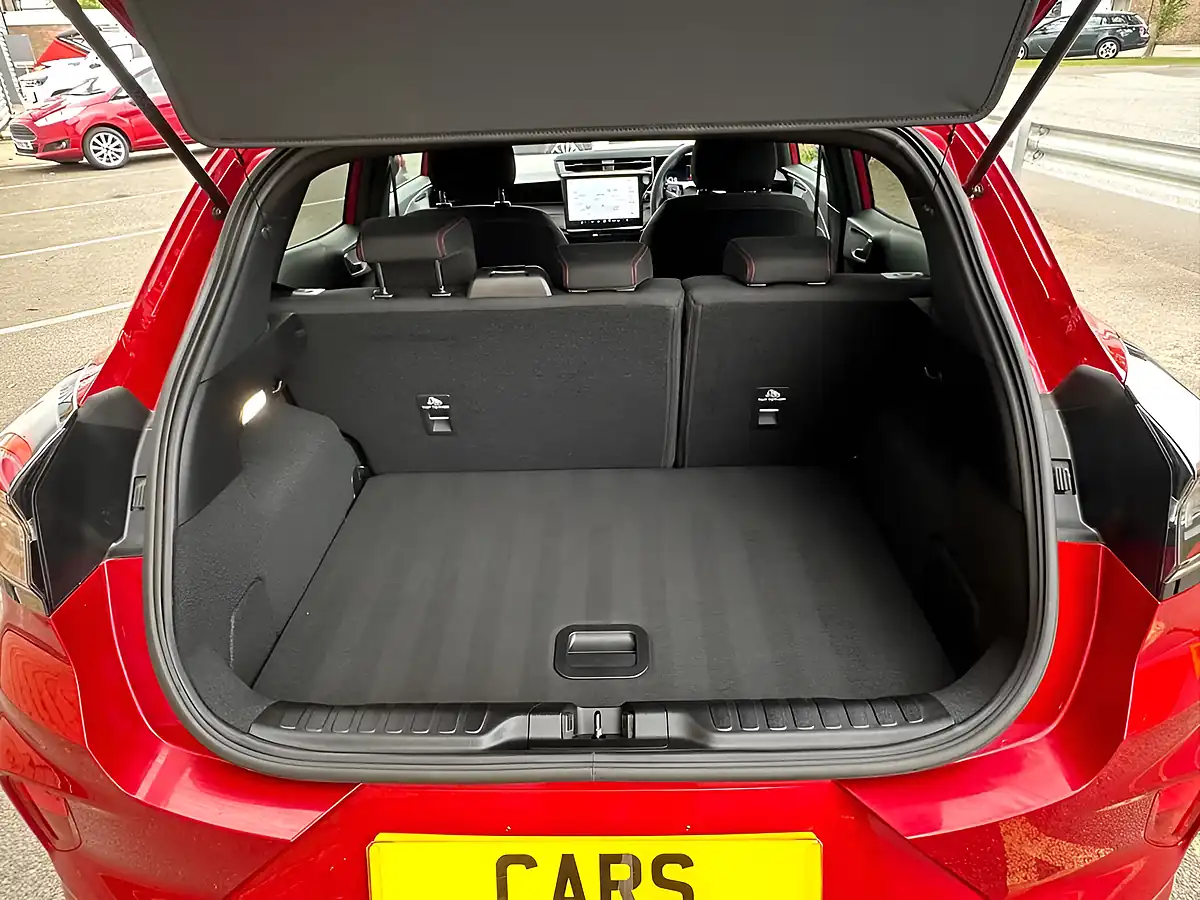 Used 2026 Ford Puma ST-Line Red - Interior and Exterior details 5