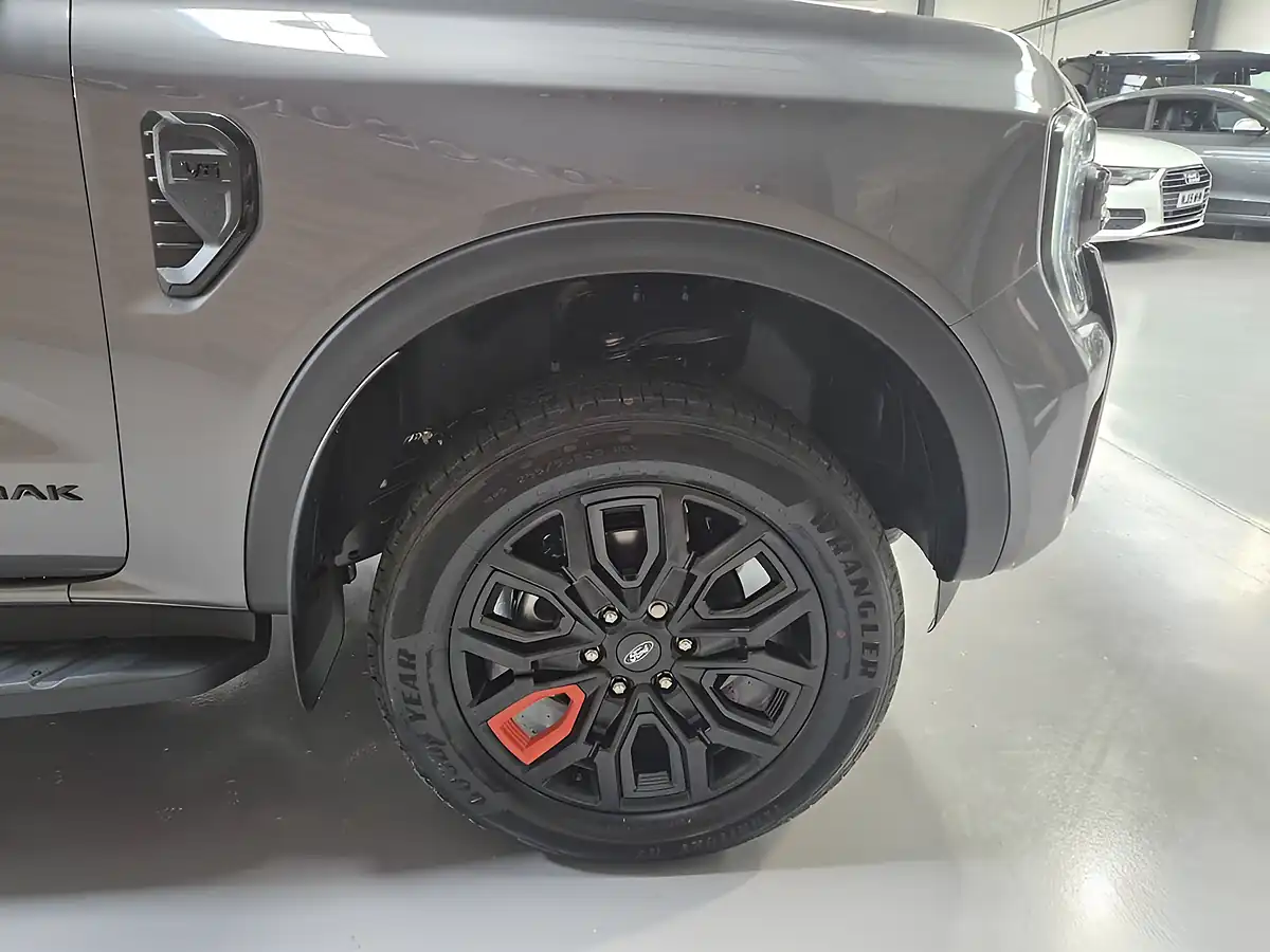 Used 2026 Ford Ranger Wildtrak Carbonized Grey Metallic - Interior and Exterior details 14