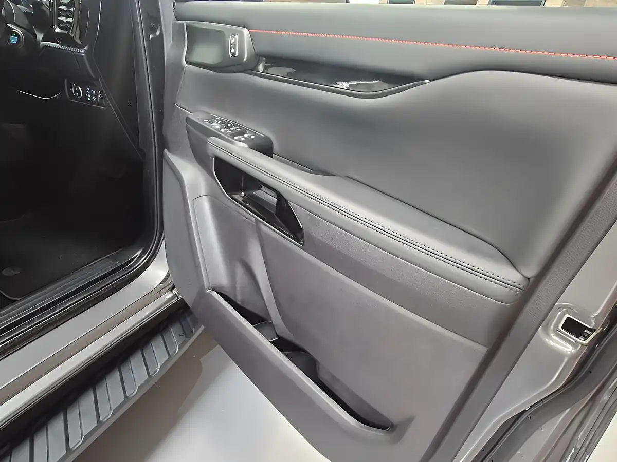 Used 2026 Ford Ranger Wildtrak Carbonized Grey Metallic - Interior and Exterior details 16