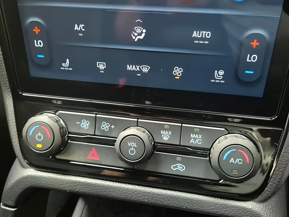 Used 2026 Ford Ranger Wildtrak Carbonized Grey Metallic - Interior and Exterior details 18