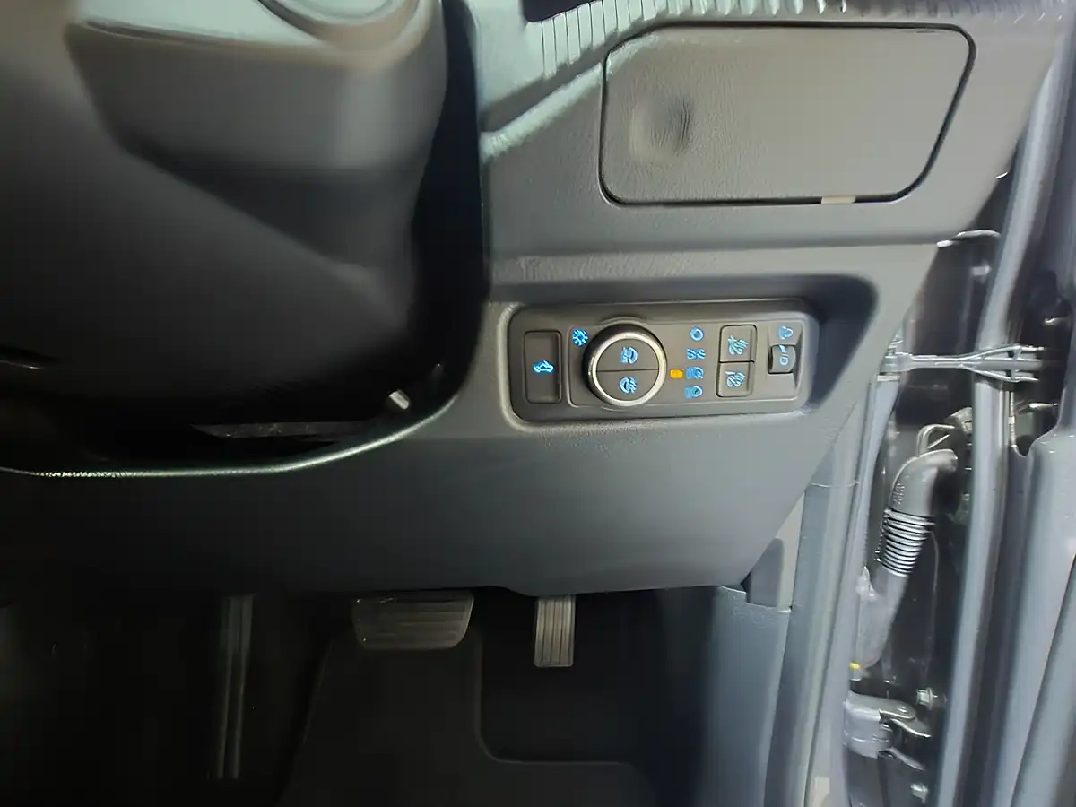 Used 2026 Ford Ranger Wildtrak Carbonized Grey Metallic - Interior and Exterior details 19
