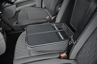 Used 2026 Ford Tourneo Custom Titanium Luxe Moondust Silver - Interior and Exterior details 14